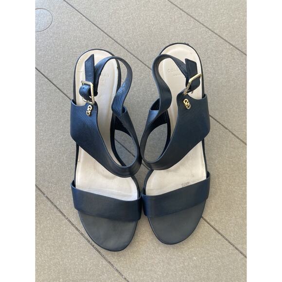 Cole Haan Women's Black leather Sandal D43743 Slingback Sandals Sz 9.5B - Picture 2 of 8